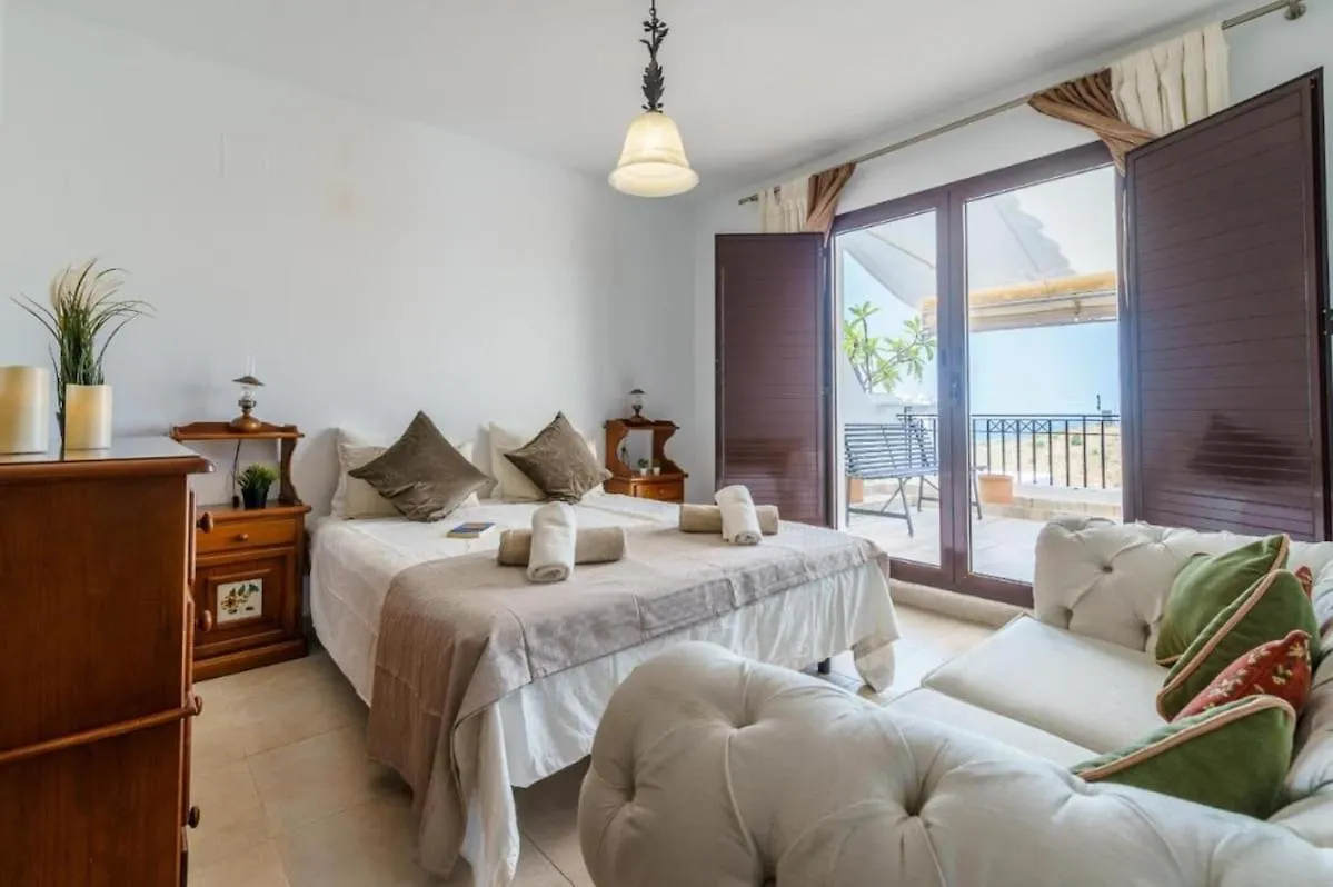 Apartamento Beautiful Penthouse With Seaview In Pueblo Monteros Marbella 0*,  España